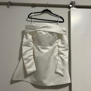 Odd Muse - Off Shoulder Satin Bardot Mini Dress